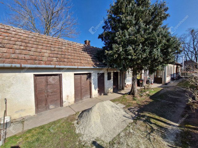 Eladó családi ház, Fityeházon 27.9 M Ft, 4 szobás