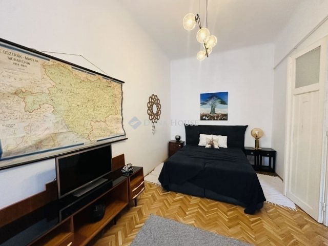 Eladó téglalakás, Budapesten, VIII. kerületben 95 M Ft, 3 szobás