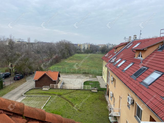Eladó téglalakás, Szegeden 67.9 M Ft, 2 szobás