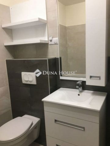 Kiadó téglalakás, albérlet, Kecskeméten 250 E Ft / hó