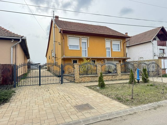 Eladó családi ház, Hevesen 38.9 M Ft, 3 szobás