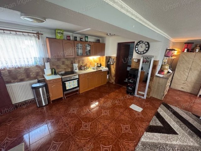 Eladó téglalakás, Budapesten, XI. kerületben 82.9 M Ft, 3 szobás