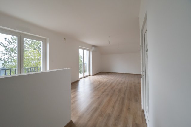 Eladó téglalakás, Pécsett 125 M Ft, 4 szobás
