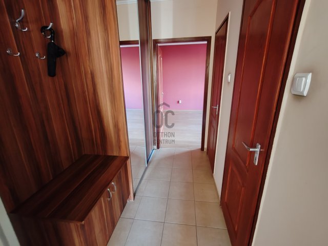 Eladó panellakás, Győrött 55 M Ft, 3 szobás