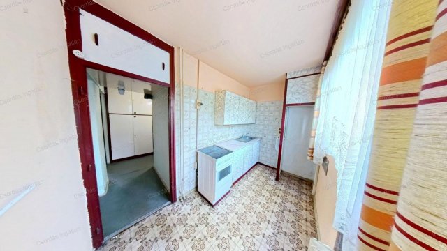 Eladó panellakás, Ajkán, Ifjúság utcában 30 M Ft, 2 szobás
