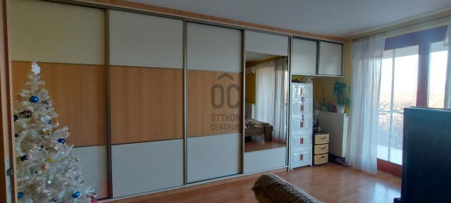 Eladó téglalakás, XXII. kerületben, Rózsakert utcában