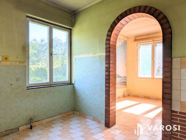 Eladó nyaraló, Köröstarcsán 6.9 M Ft, 3 szobás