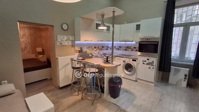 Eladó téglalakás, Budapesten, VII. kerületben 53.5 M Ft