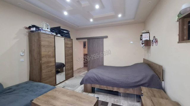 Eladó téglalakás, Dunaújvárosban 39.5 M Ft, 2 szobás