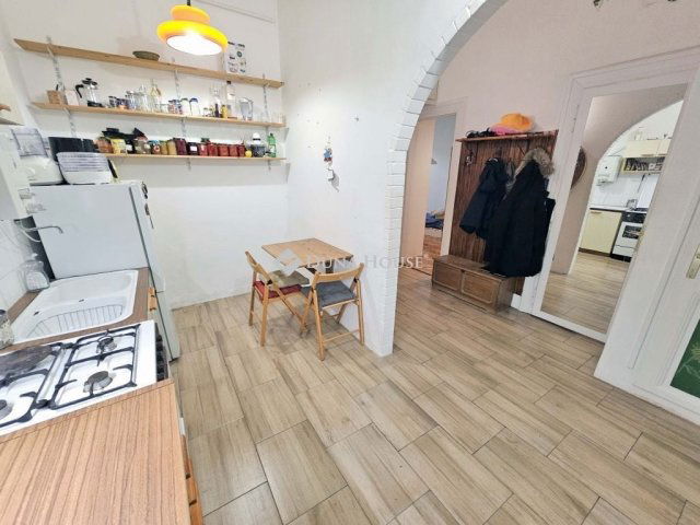 Eladó téglalakás, Budapesten, VIII. kerületben 65 M Ft, 2 szobás