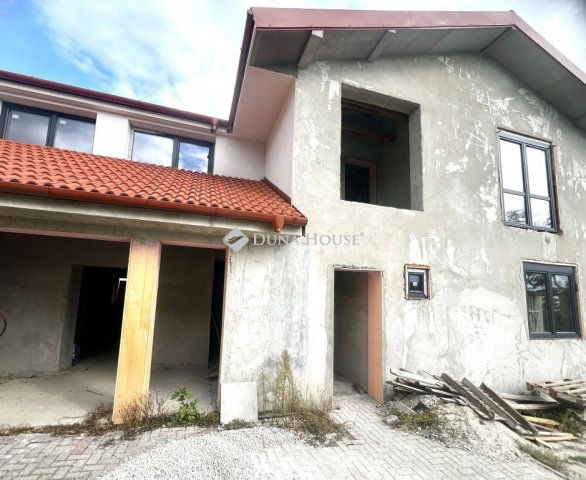 Eladó téglalakás, Balatonalmádiban 21.5 M Ft, 1 szobás