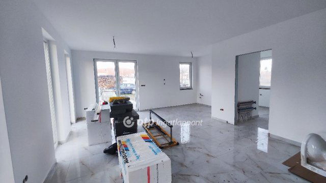 Eladó családi ház, Gyenesdiáson 135 M Ft, 4 szobás