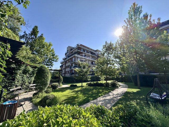Eladó téglalakás, Budapesten, XIV. kerületben 174 M Ft, 3 szobás