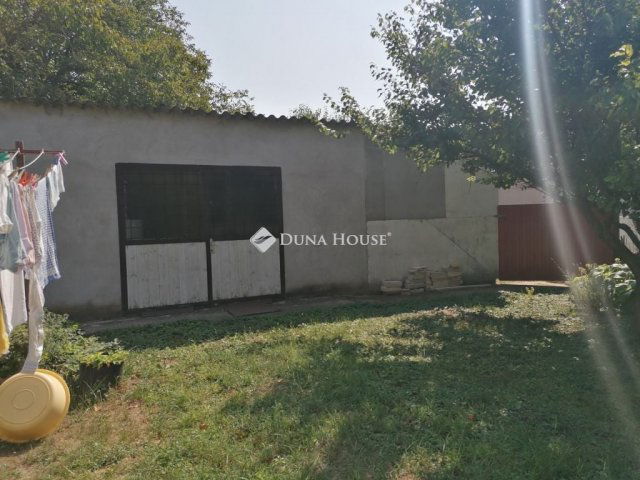 Eladó családi ház, Siklóson 115 M Ft, 3 szobás