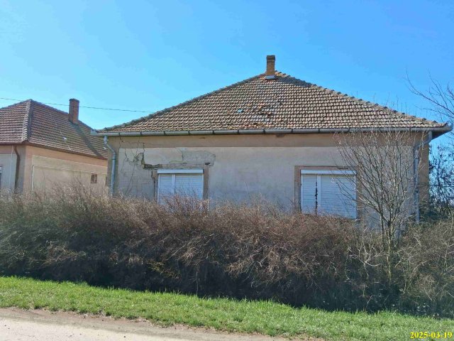 Eladó családi ház, Egyeken, Tisza utcában 7.09 M Ft, 1+1 szobás