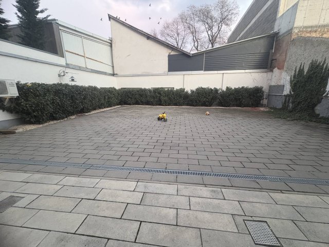 Eladó családi ház, Nyíregyházán 270 M Ft, 8+2 szobás