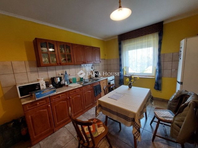 Eladó mezogazdasagi ingatlan, Baján 25 M Ft, 2 szobás