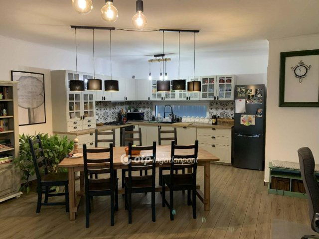 Eladó családi ház, Dabason 115 M Ft, 4 szobás