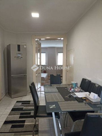 Eladó családi ház, Nyíregyházán 54 M Ft, 5 szobás