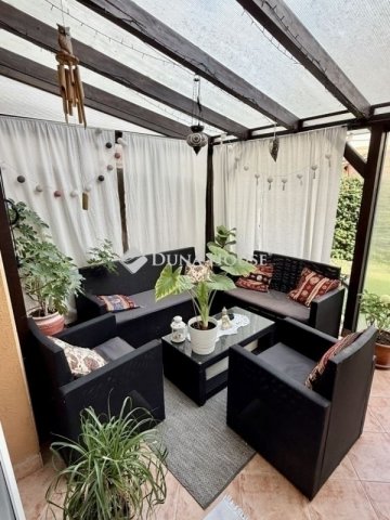 Eladó sorház, Vecsésen 114.9 M Ft, 5 szobás