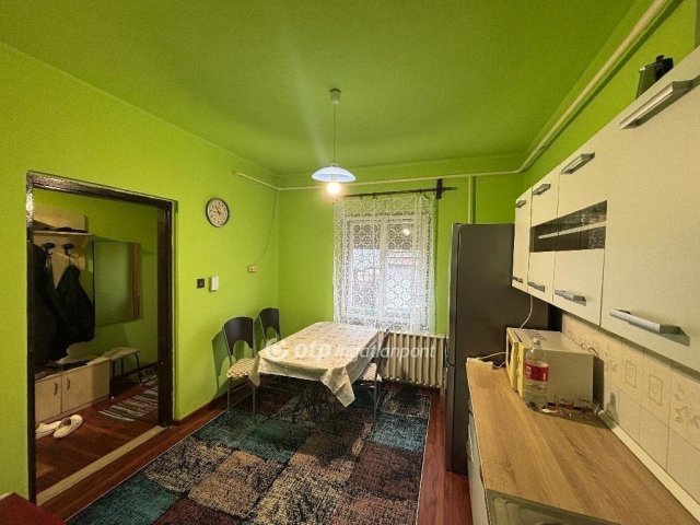 Eladó családi ház, Sarkadkeresztúron 19 M Ft, 2+1 szobás