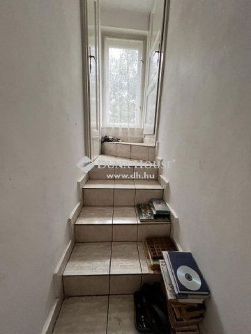 Eladó családi ház, Szombathelyen 69.99 M Ft, 6 szobás