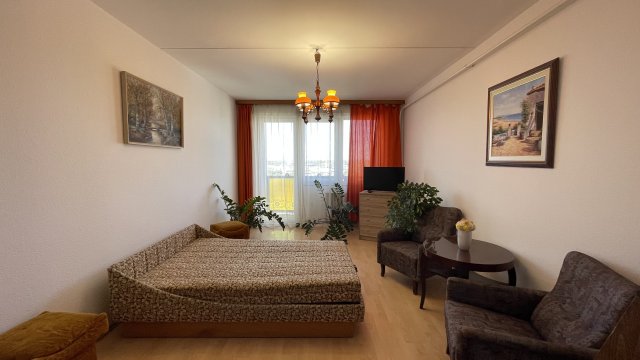 Eladó panellakás, Győrött 49.9 M Ft, 2 szobás