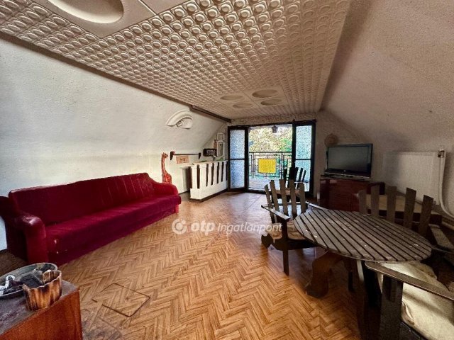 Eladó családi ház, Piliscsabán 69.9 M Ft, 6 szobás