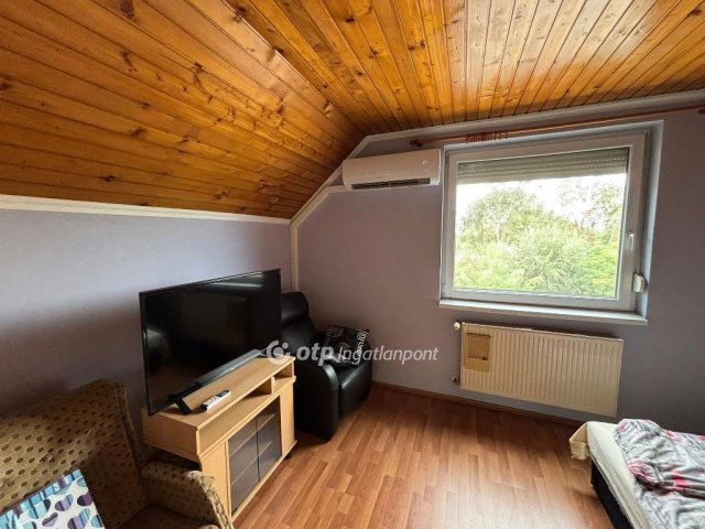 Eladó családi ház, Hajdúböszörményen 79.99 M Ft, 2+2 szobás