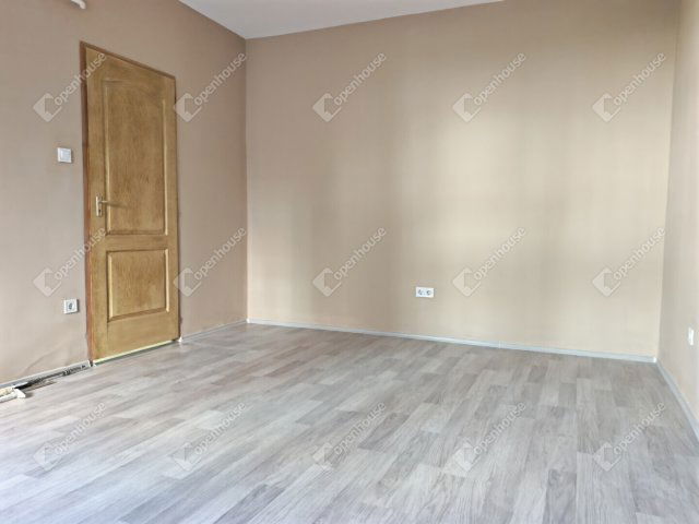 Eladó téglalakás, Nagykanizsán 22.5 M Ft, 1 szobás