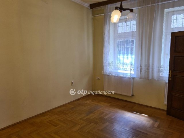 Eladó iroda, Budapesten, IX. kerületben 63.9 M Ft