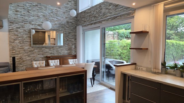 Eladó családi ház, Budapesten, XVI. kerületben 239 M Ft