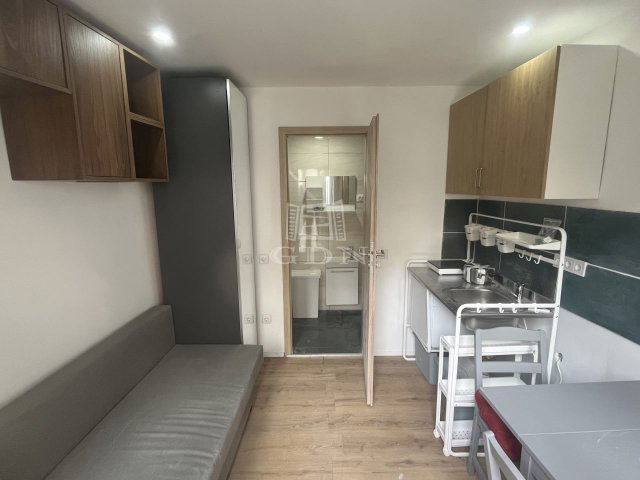 Eladó téglalakás, Budapesten, VIII. kerületben 24.5 M Ft