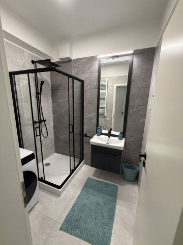 Kiadó téglalakás, albérlet, III. kerületben, Folyamőr utcában