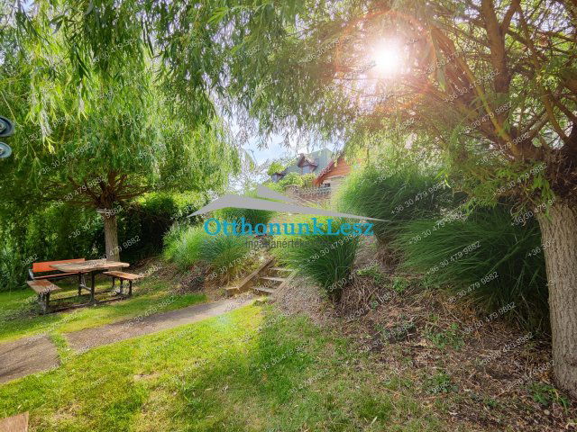 Eladó családi ház, Szigetszentmártonban 114.5 M Ft, 2+1 szobás