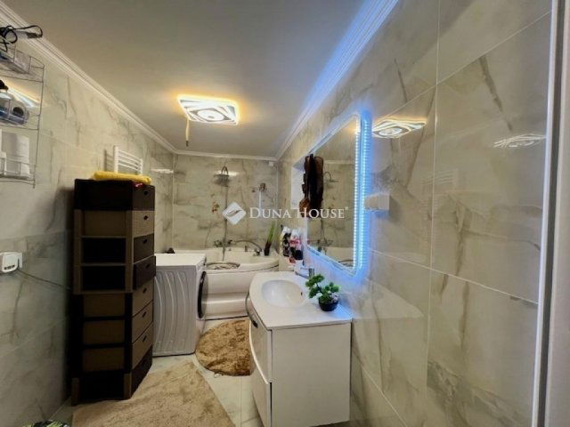 Eladó családi ház, Pilisen 45 M Ft, 3 szobás