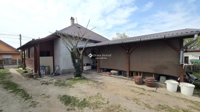 Eladó családi ház, Bugyin 57.9 M Ft, 2 szobás