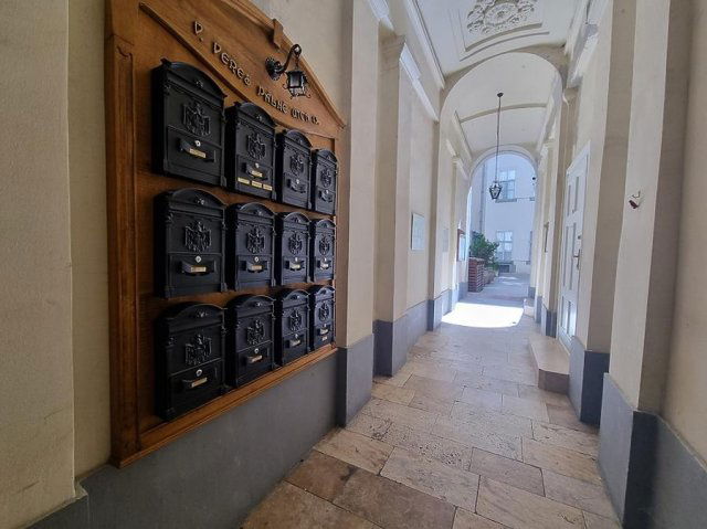 Kiadó téglalakás, albérlet, Budapesten, V. kerületben, 2 szobás