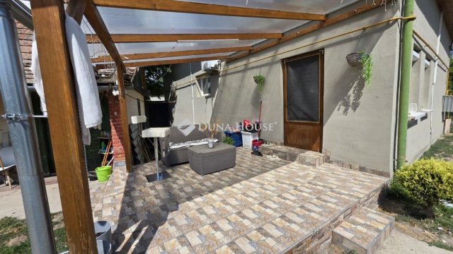 Eladó családi ház, Újszászon 25.5 M Ft, 3 szobás
