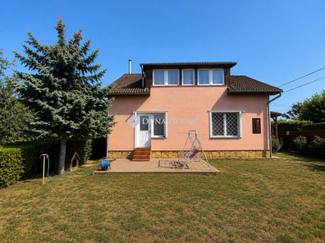 Eladó családi ház, Maglódon 116.9 M Ft, 5 szobás