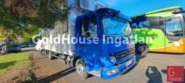 Eladó üzlethelyiség, Budapesten, XIV. kerületben, Mexikói úton