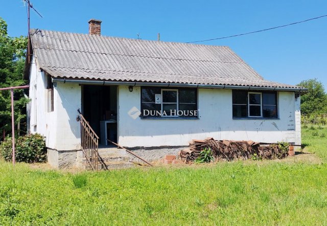 Eladó családi ház, Csurgón 7 M Ft, 1 szobás