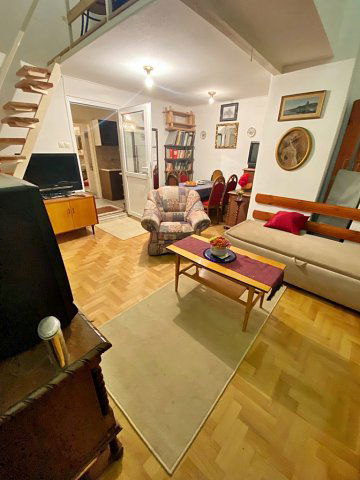 Eladó téglalakás, Budapesten, VI. kerületben, Nagymező utcában