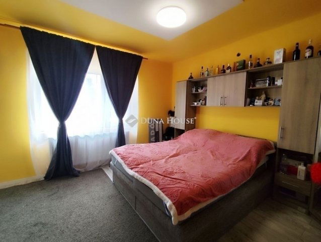 Eladó családi ház, Vecsésen 73.5 M Ft, 3 szobás