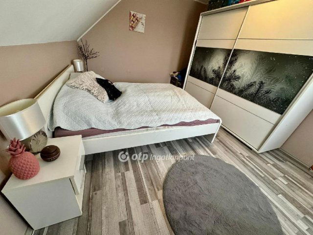 Eladó családi ház, Ráckeresztúron 94.99 M Ft, 4 szobás