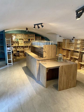 Eladó üzlethelyiség, Budapesten, XII. kerületben 85 M Ft