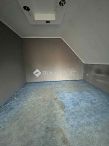 Eladó családi ház, Albertirsán 59.8 M Ft, 5 szobás