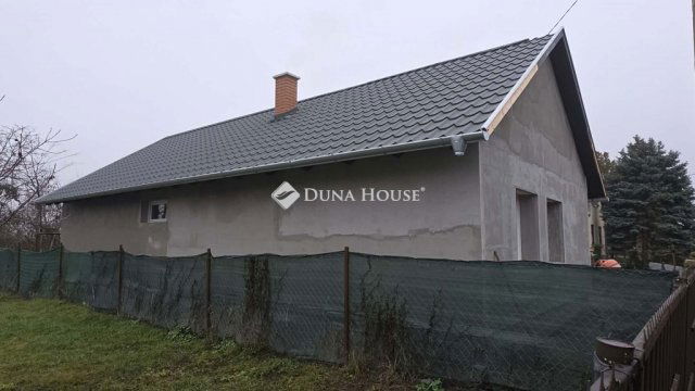 Eladó családi ház, Tápiógyörgyén 30 M Ft, 3 szobás