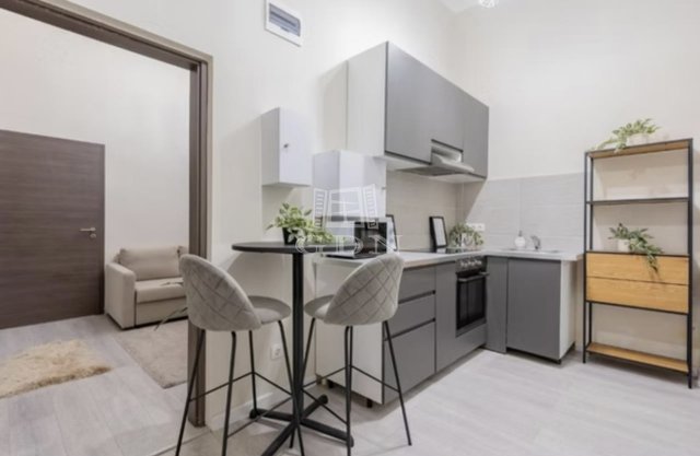 Eladó téglalakás, Budapesten, VI. kerületben 65 M Ft, 1+1 szobás