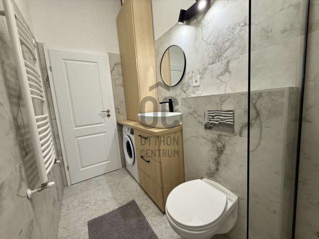 Eladó téglalakás, Budapesten, V. kerületben 199.9 M Ft, 4 szobás